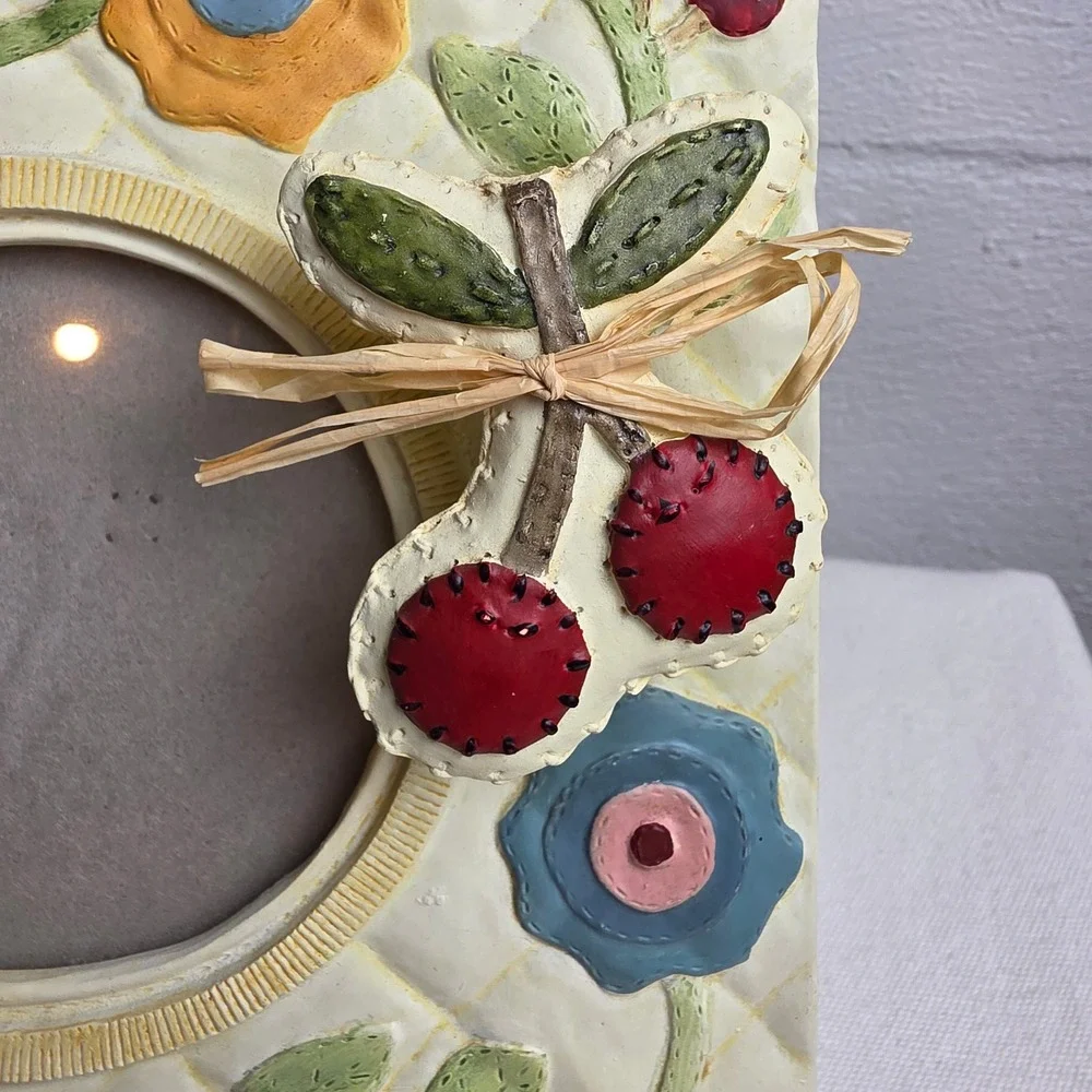 Vintage 2001 3D Cherry Floral Quilted Resin Picture Frame Cream Green Red
